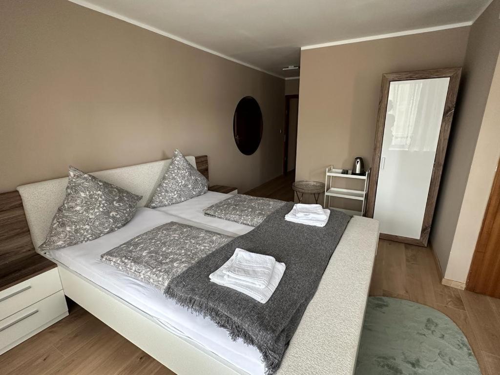 Hotel Gonzlay Traben-Trarbach Bagian luar foto
